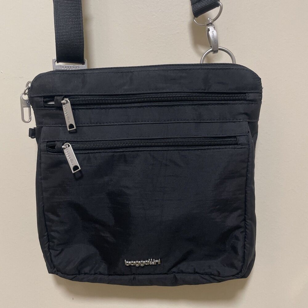 Baggallini Securtex Anti-Theft Crossbody Black Nylon Purse Modern Classic RFID